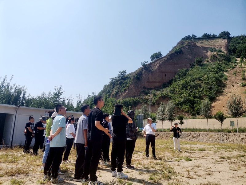 我公司持續(xù)推進(jìn)“鴻儒計(jì)劃”，保障技術(shù)支持服務(wù)高質(zhì)量開展